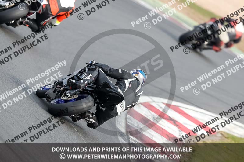 donington no limits trackday;donington park photographs;donington trackday photographs;no limits trackdays;peter wileman photography;trackday digital images;trackday photos